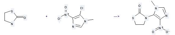 1,3-Thiazolan-2-one can be used to produce 3-(3-methyl-5-nitro-3H-imidazol-4-yl)-thiazolidin-2-one at the temperature of 15 - 100 °C